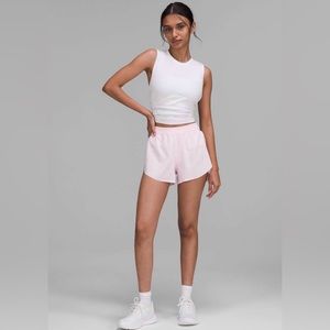 Find your pace HR 3” Short Strawberry Milkshake Size 2